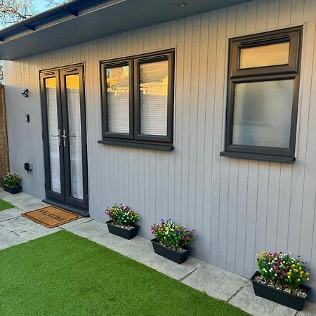 Cozy Cabin London Exterior foto